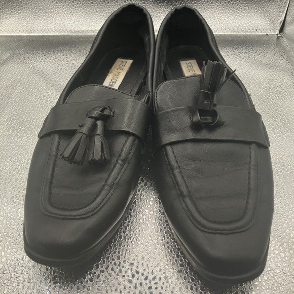 Steve Madden Shoes - Steve Madden Minka women twin tassel, slip on leather loafer, black, size 7 M